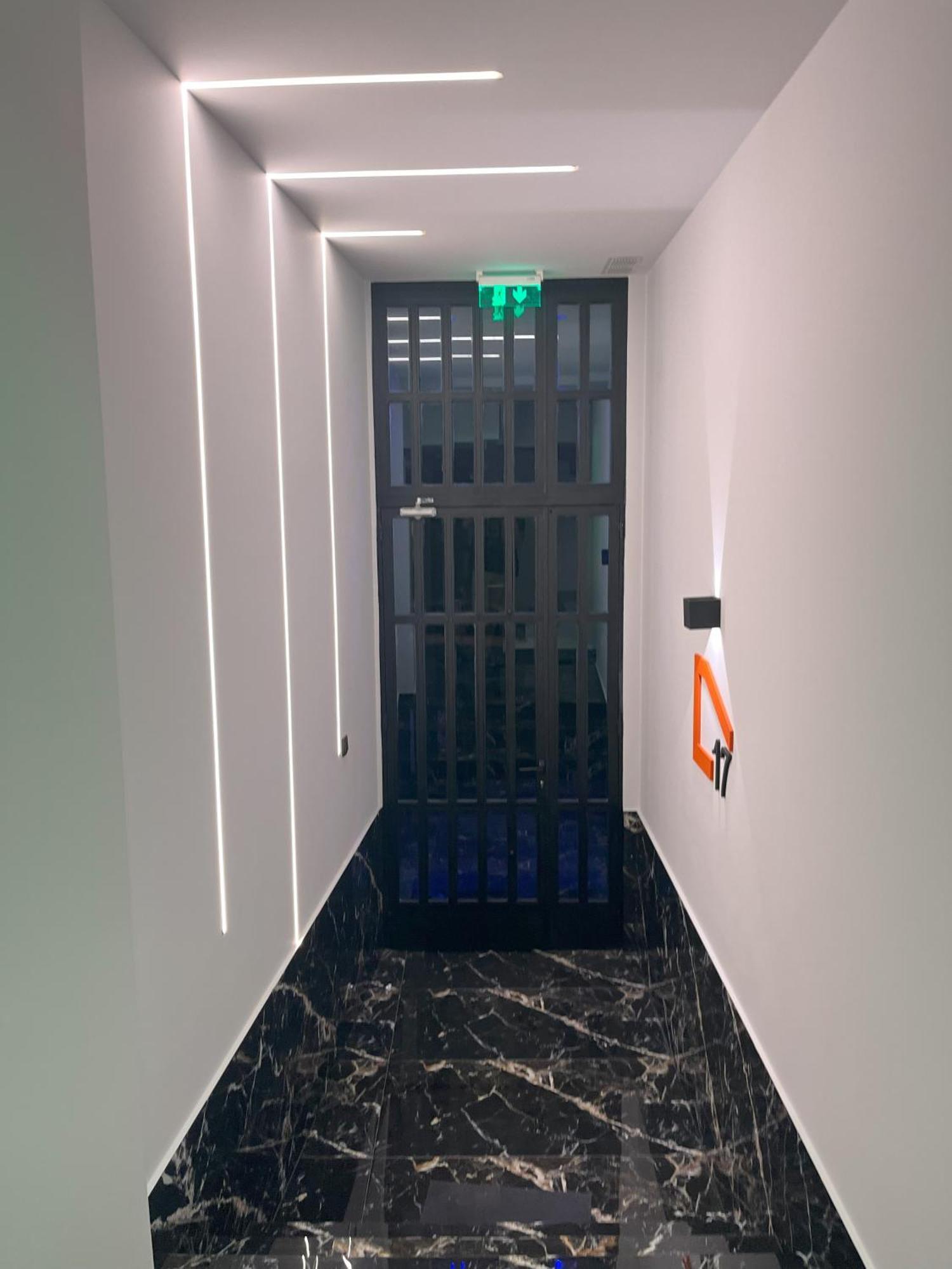 לריסה Δ17 Suites & Apartments מראה חיצוני תמונה